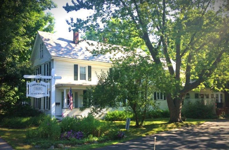 Carriage Barn Inn Keene Eksteriør billede