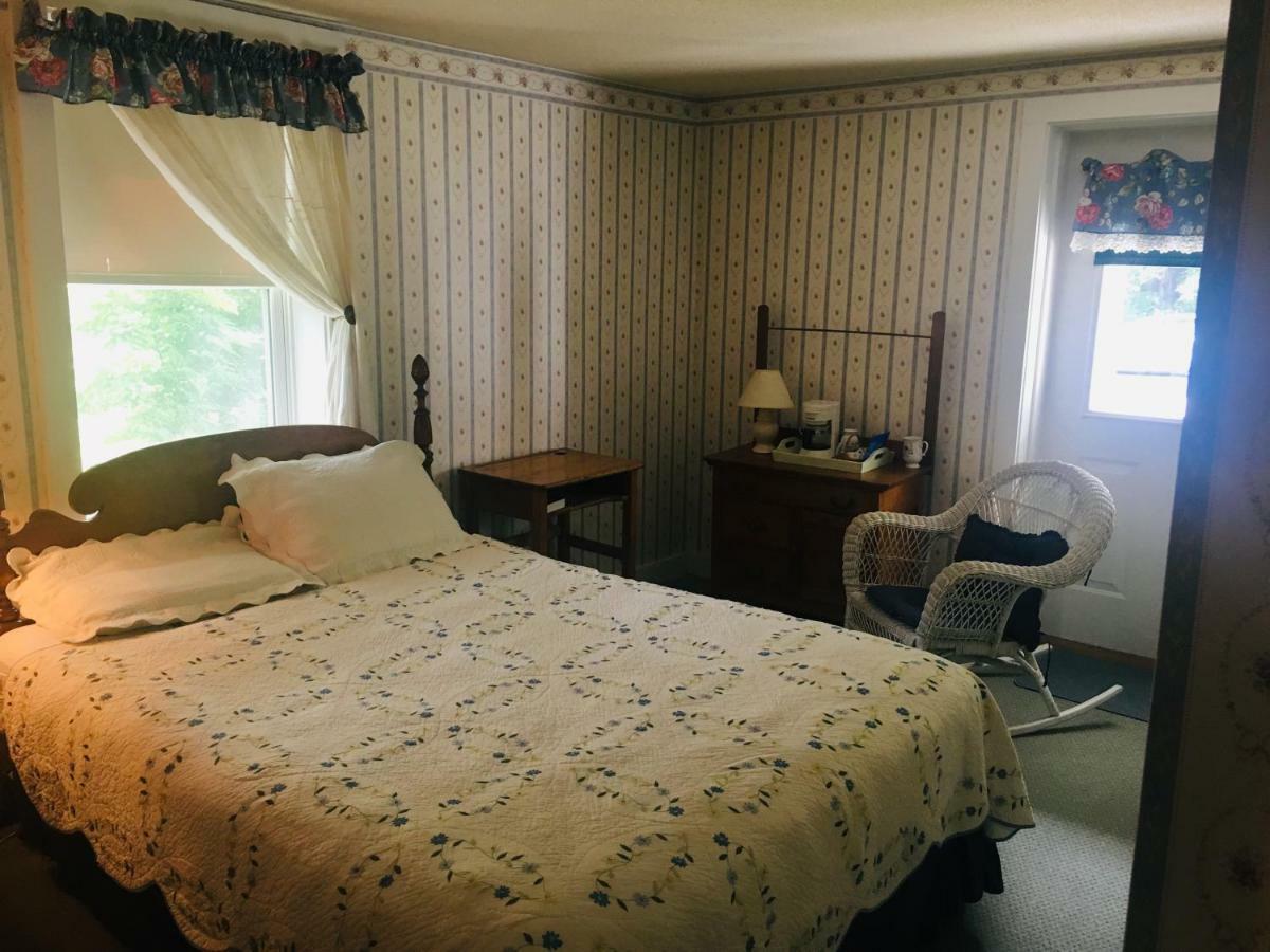 Carriage Barn Inn Keene Eksteriør billede